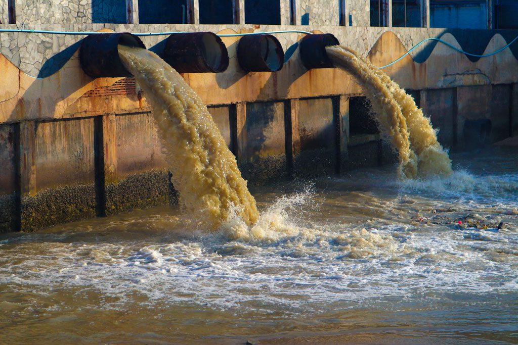 Tầm quan trọng của việc xử lý nước thải công nghiệp